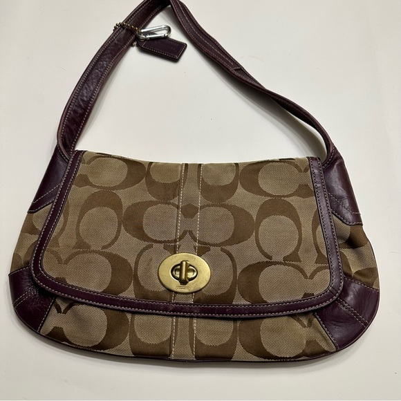 Coach Handbags - Coach Hobo Bag
